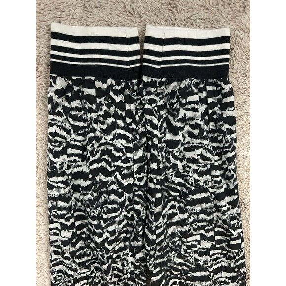 Fabletics Women's Eve Jogger Pants Black Gray Sandstorm Print Size L - Picture 15 of 16
